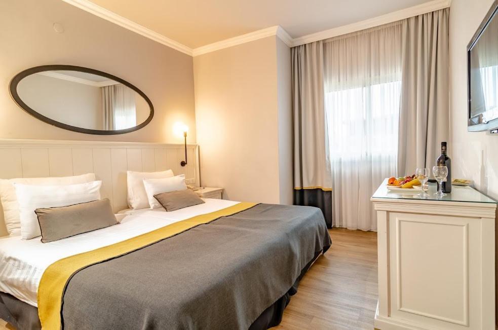Royal Plaza Hotel Tiberya Dış mekan fotoğraf